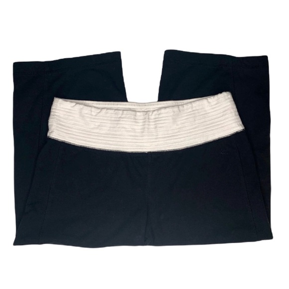 SMALL DANSKIN BLACK AND WHITE CAPRIS - Picture 2 of 5